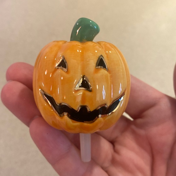 Carved cutie Jack-o-lantern mini - Picture 1 of 6